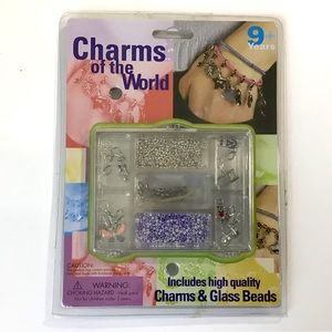 Vintage Charms Of The World Bracelet Making Kit Charms & Glass Beads Jewelry